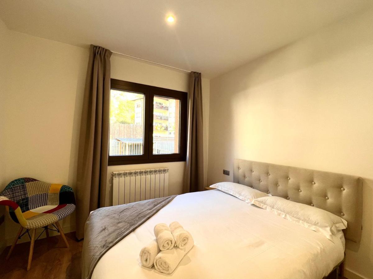 Espot Cowork & Apartments - L'Amfitriona Eksteriør billede