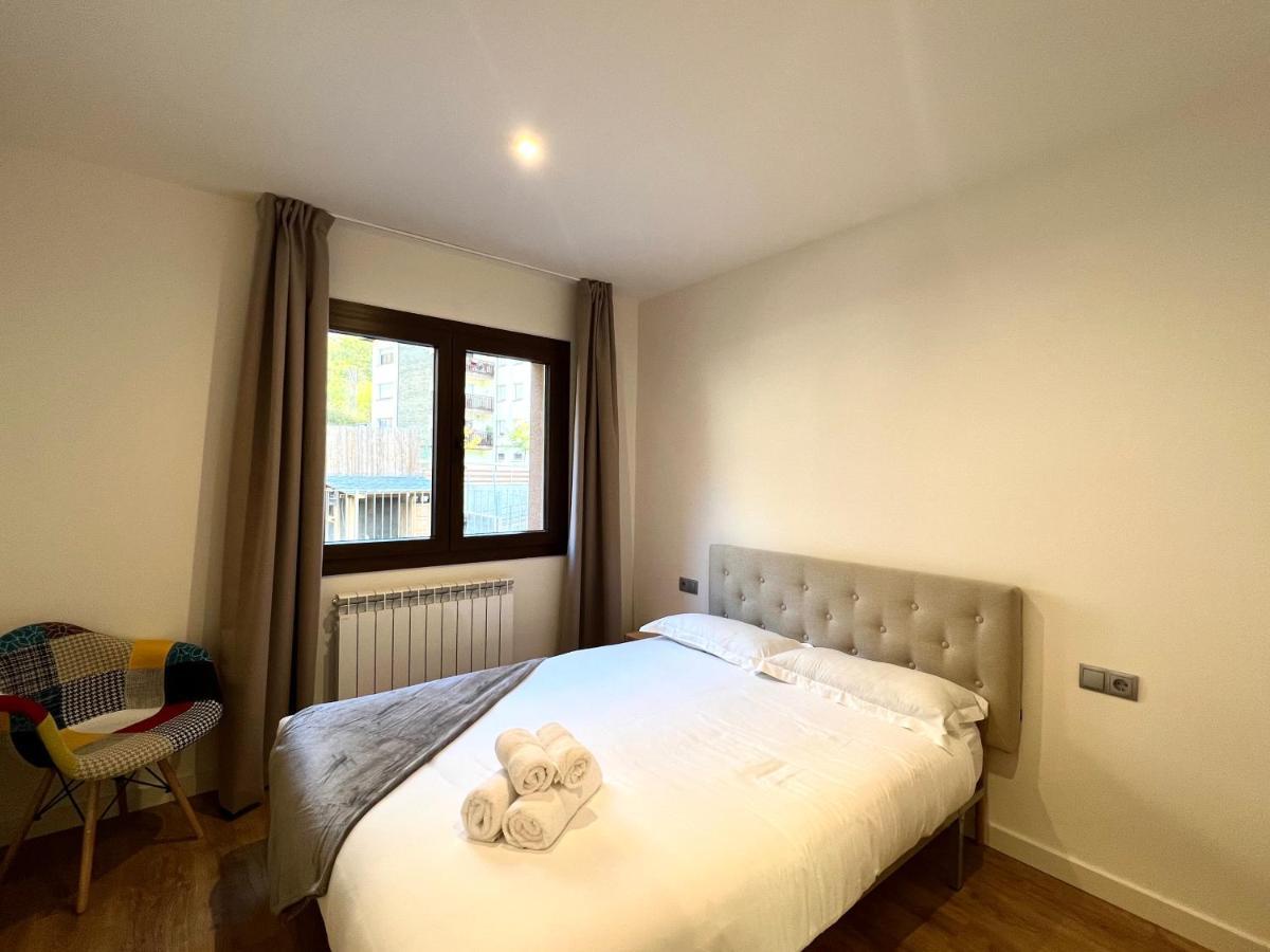 Espot Cowork & Apartments - L'Amfitriona Eksteriør billede