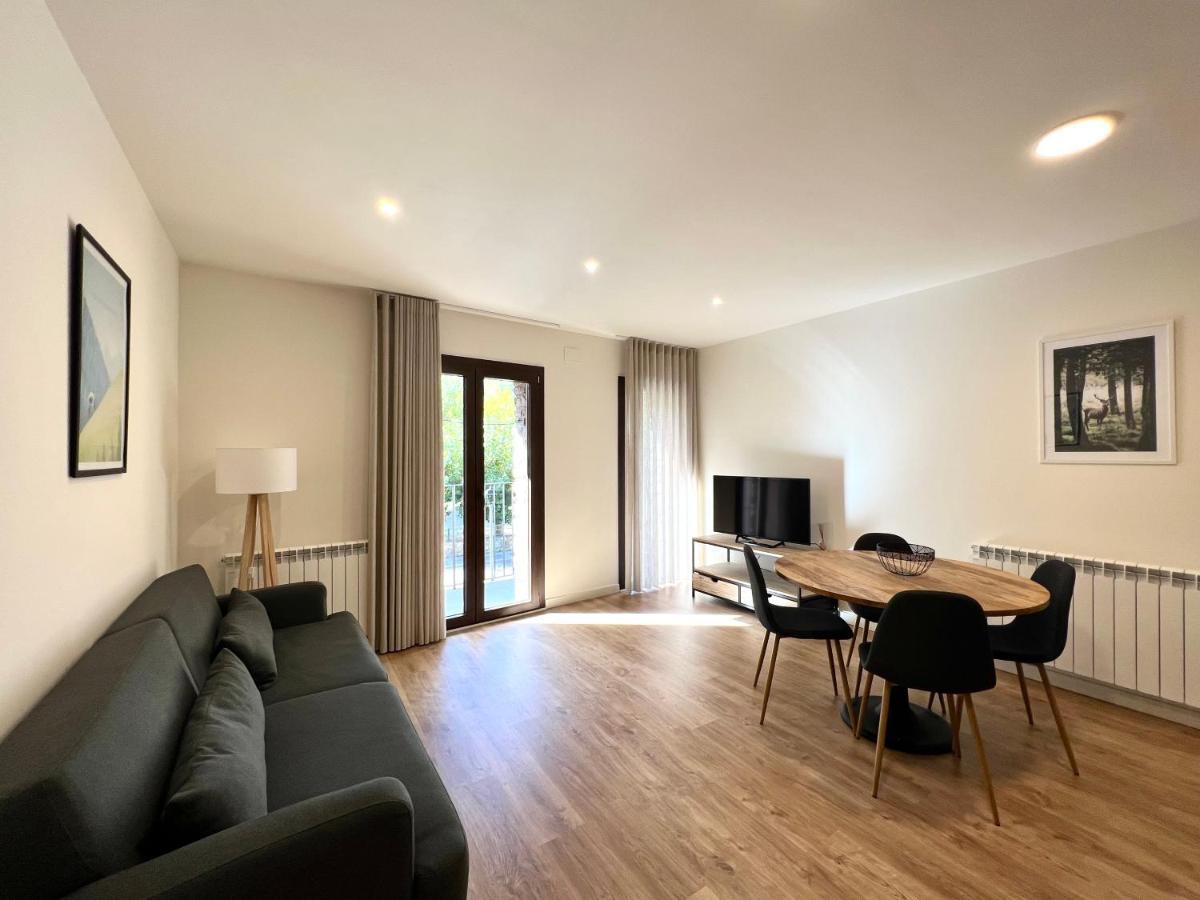 Espot Cowork & Apartments - L'Amfitriona Eksteriør billede