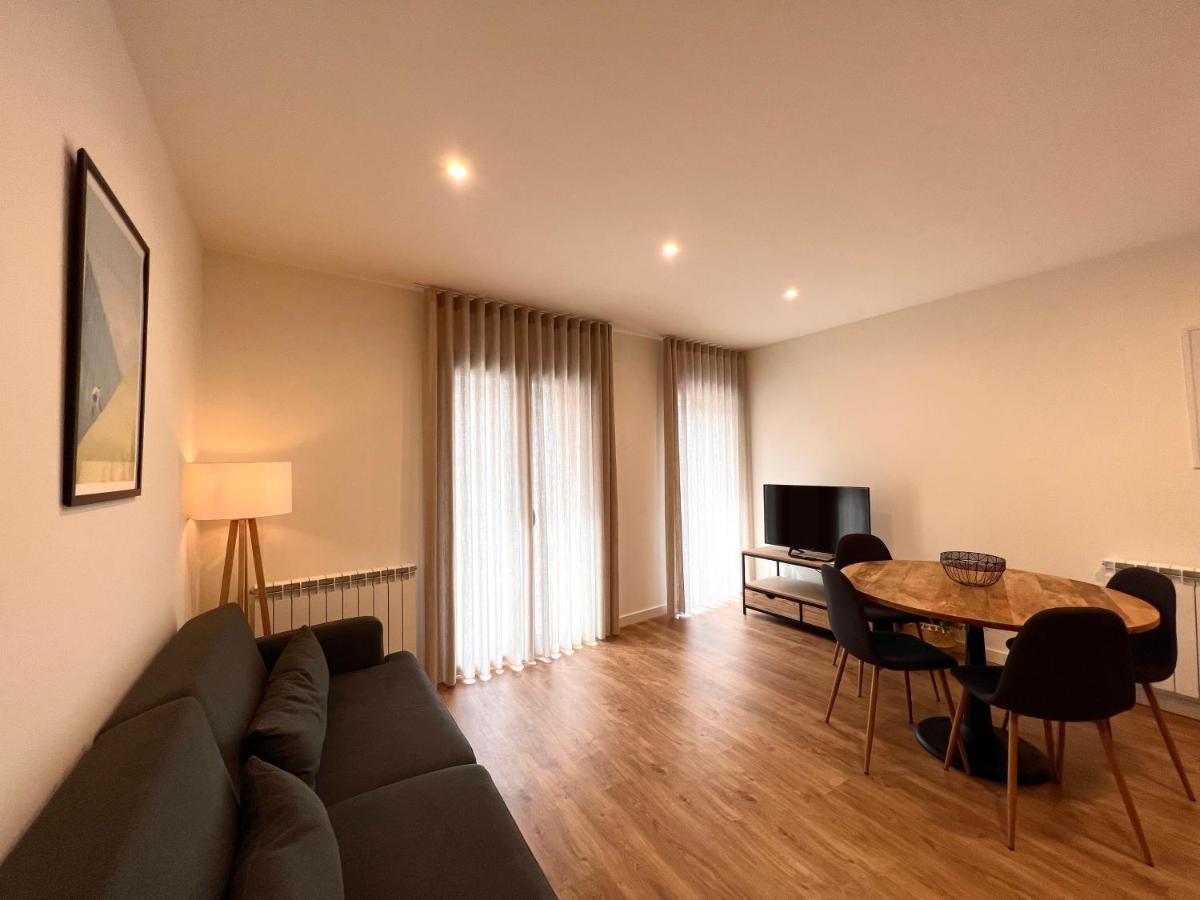 Espot Cowork & Apartments - L'Amfitriona Eksteriør billede
